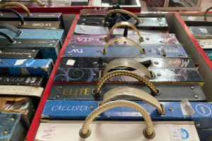 Bukan Hanya Estetika Hollywood: Mengapa Lantai Vinyl Jadi Pilihan ‘Aktor Utama’ Kesehatan dan Bisnis Modern